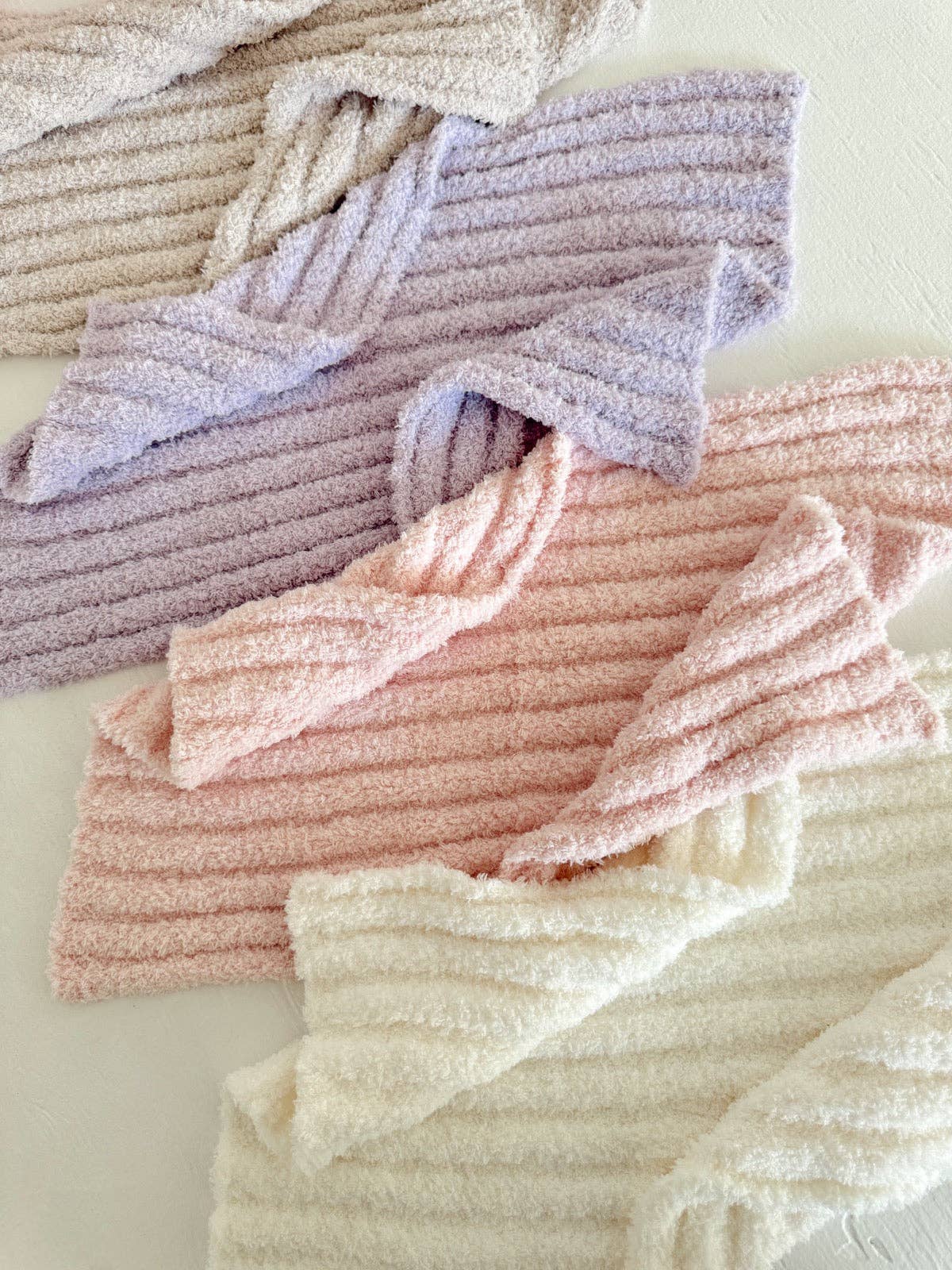 Phufyยฎ Bliss Wave Mini Blanket, Baby Pink