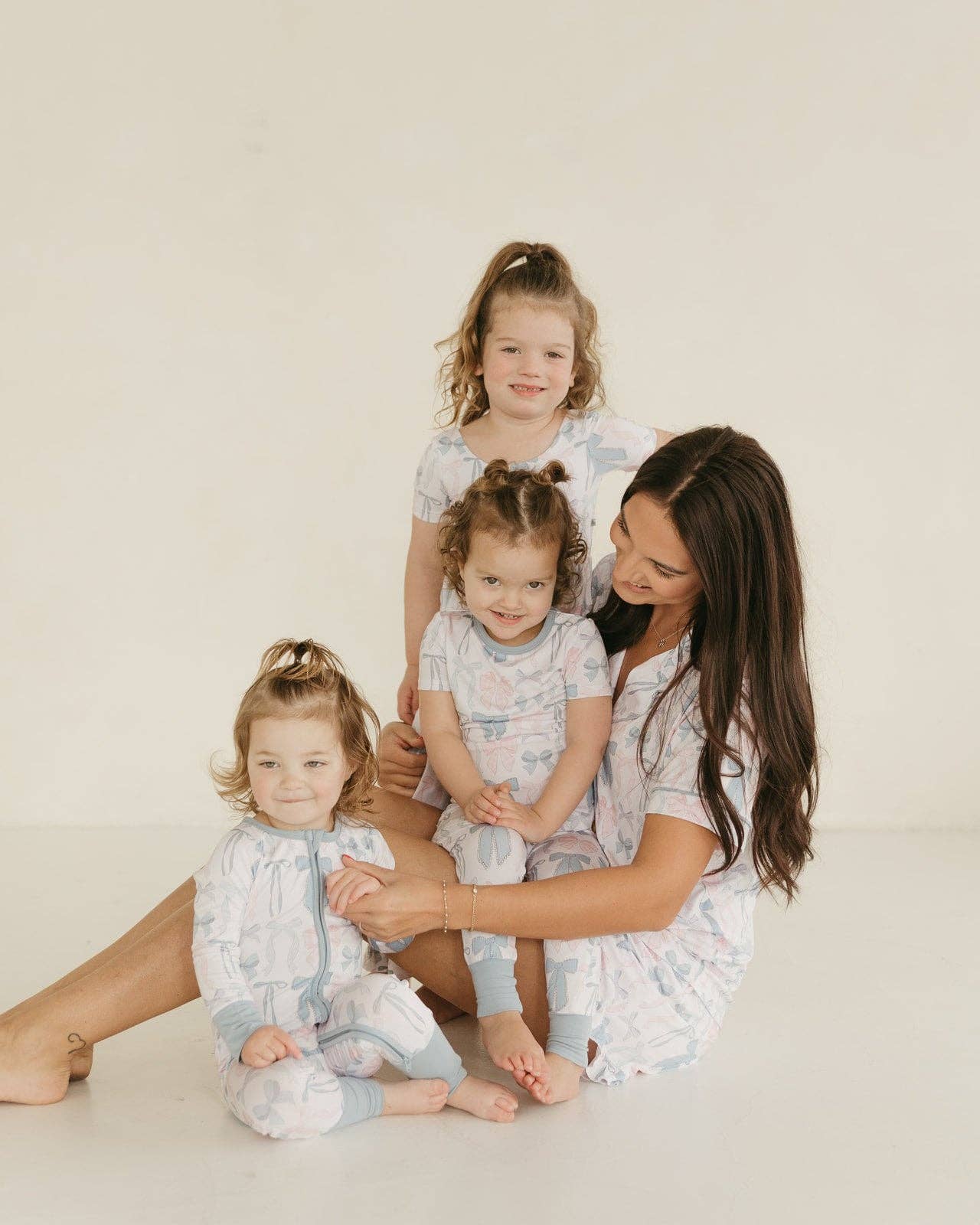 Cotton Candy Bows | Women's Bamboo Set