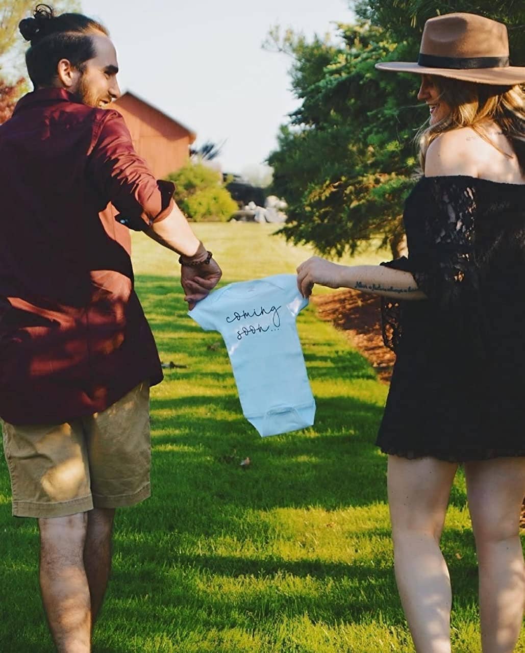 Pregnancy Announcement Onesie – Coming Soon Baby Bodysuit