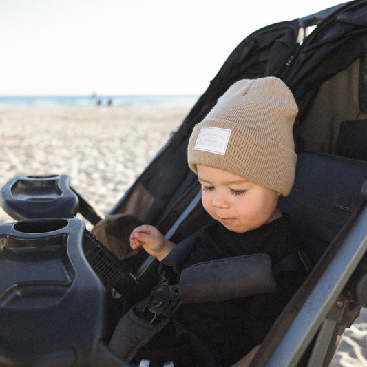 Young + Rad Beanie - Beige